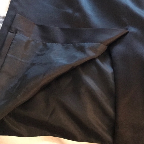 Sold - Picture 3 of 8